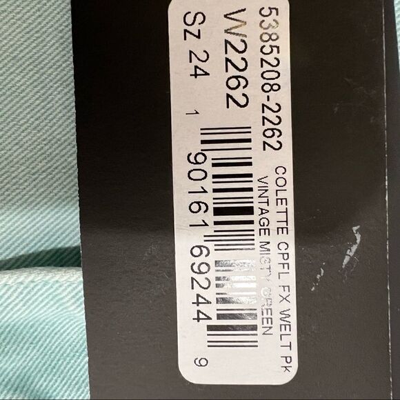 PAIGE Colette Crop Flare High Rise Slim Jeans in seafoam green Brand New size 24 - Picture 11 of 16